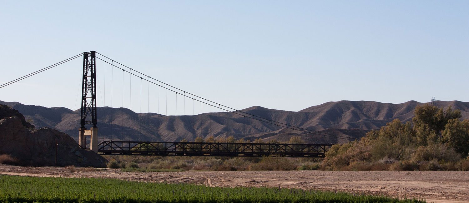 Bridge To Nowhere, Yumaa